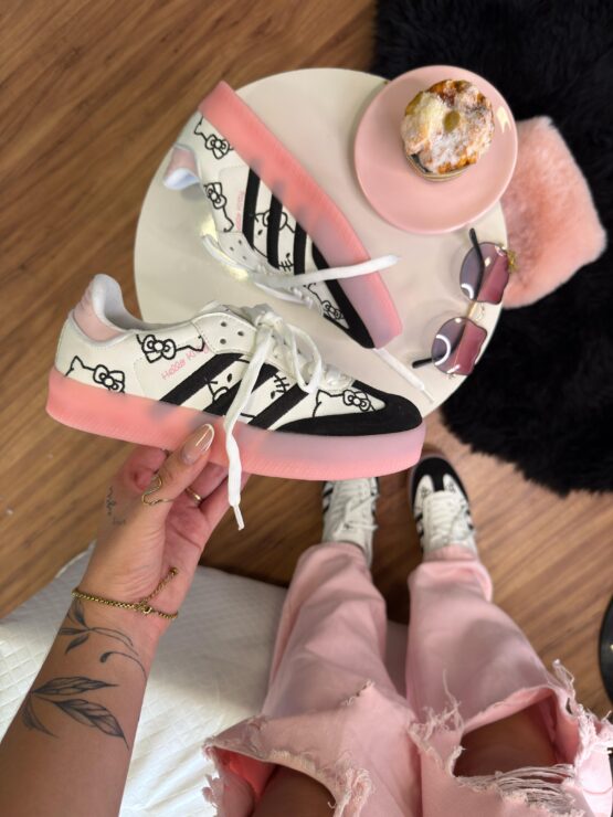 Adidas sambae x Hello Kitty