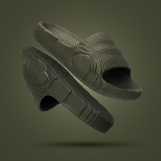 Slide yeezy e adillete em Eva