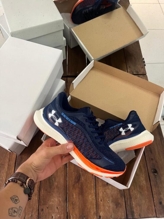 Under Armour - Image 6
