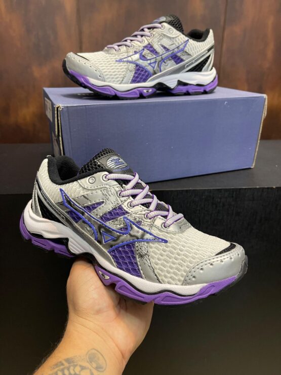 Mizuno Nirvana 09