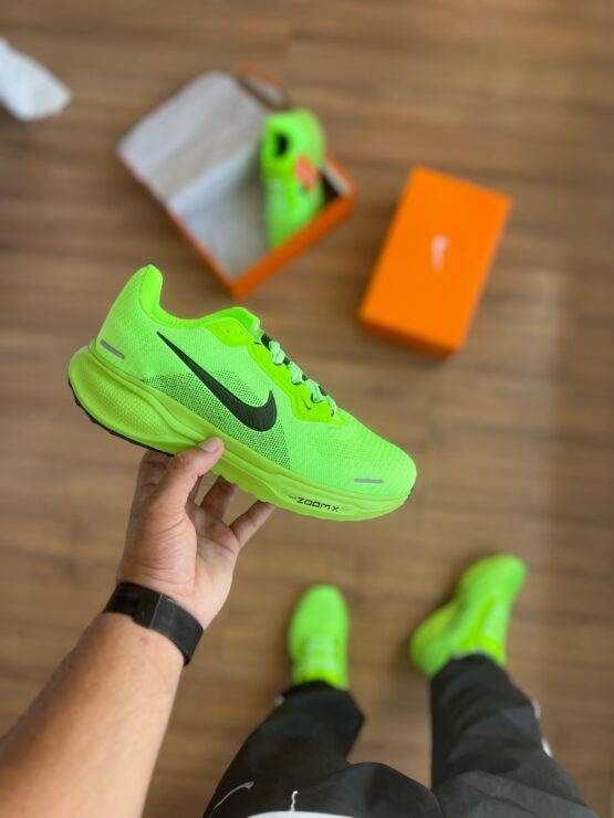 Tênis Nike Air Zoom refletivo