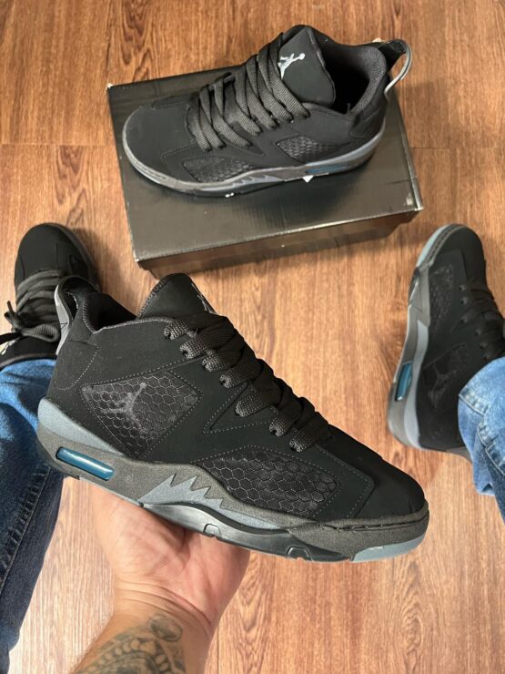 Bota Air Jordan 6 - Image 2