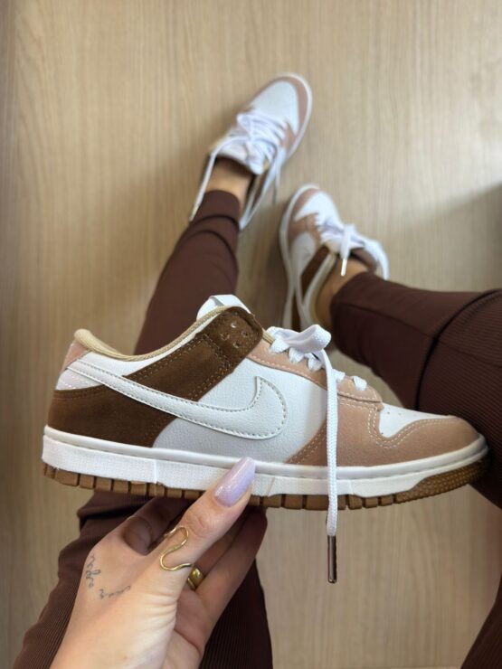 nike dunk camurça